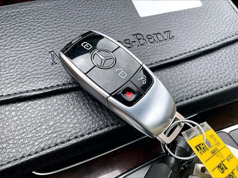 Used 2023 Mercedes-Benz E 350 Sedan image 14