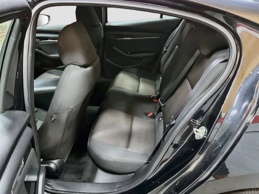 Used 2024 MAZDA MAZDA3 s FWD image 22