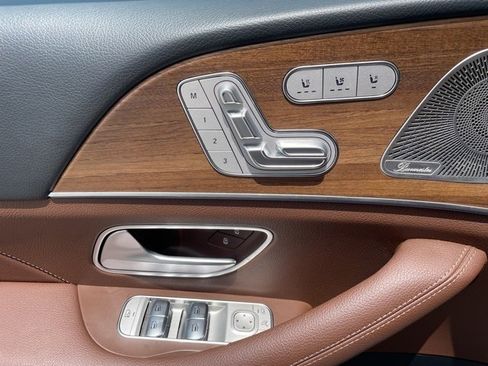 Certified 2024 Mercedes-Benz GLS 450 4MATIC image 27