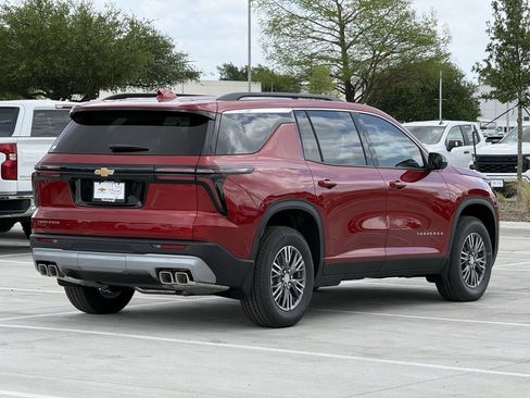 New 2026 Chevrolet Traverse LT image 4