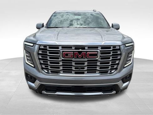 New 2026 GMC Yukon Denali w/ Denali Reserve Package AWD/4WD image 2