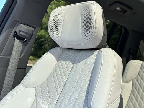 New 2026 Cadillac Escalade IQ Luxury 1 w/ LPO, Floor Liner Package AWD/4WD image 24