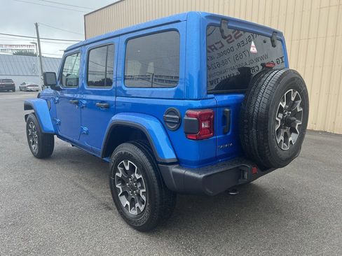 New 2025 Jeep Wrangler Sahara image 7