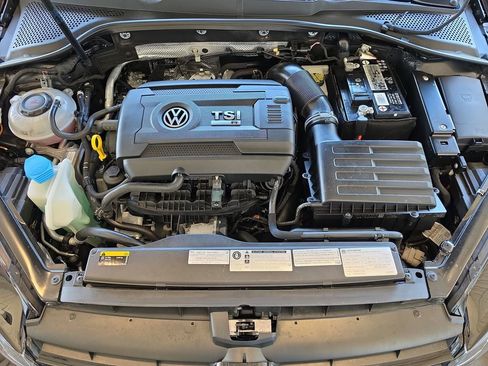 Used 2019 Volkswagen Golf R 4-Door image 33