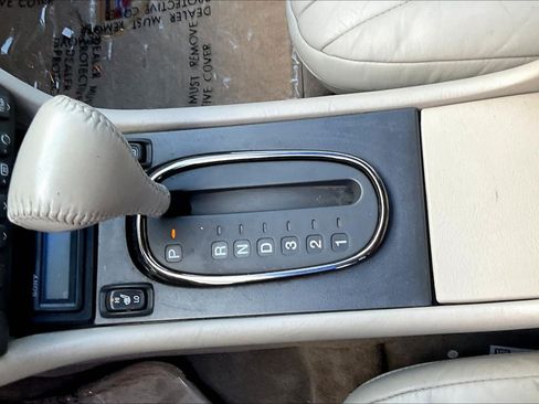 Used 1996 Cadillac Eldorado FWD image 10