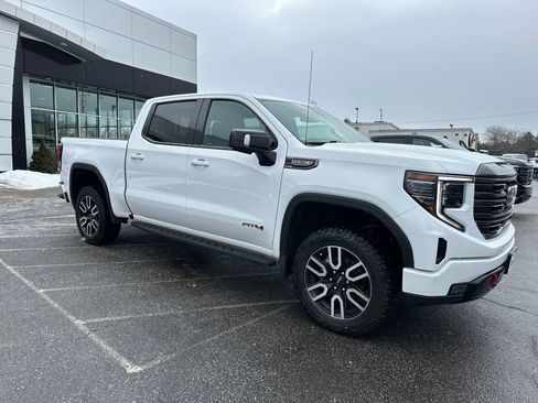 Used 2022 GMC Sierra 1500 AT4 w/ AT4 Preferred Package image 7