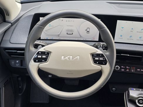 Used 2024 Kia EV6 Wind w/ Wind Technology Package RWD image 14