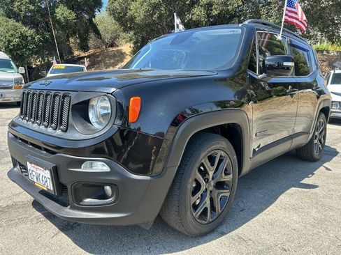 Used 2018 Jeep Renegade Altitude FWD image 1