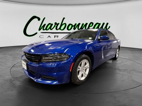 Used 2020 Dodge Charger SXT w/ Cold Weather Package RWD image 1