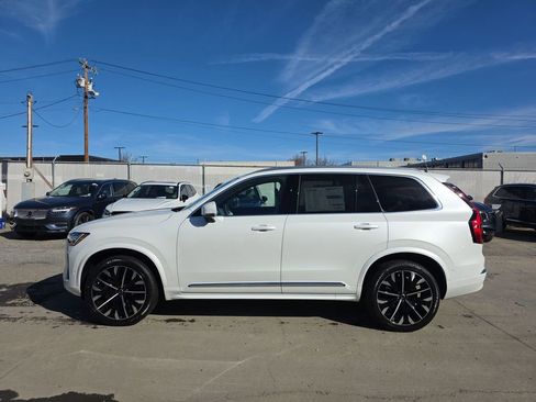 New 2026 Volvo XC90 B6 Ultra image 16