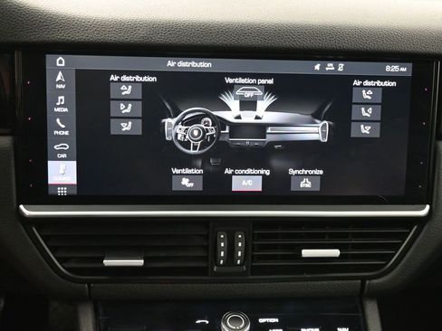 Used 2019 Porsche Cayenne image 9