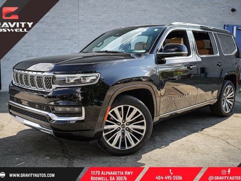 Used 2023 Jeep Grand Wagoneer Series III image 1