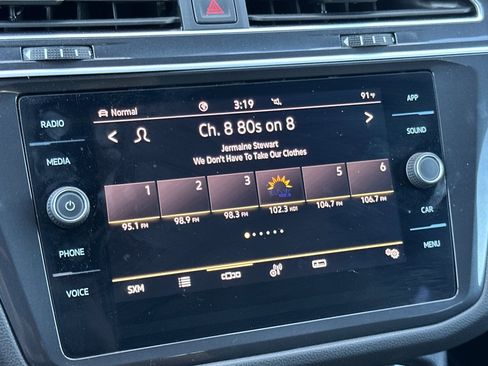 Certified 2024 Volkswagen Tiguan SE R-Line image 18