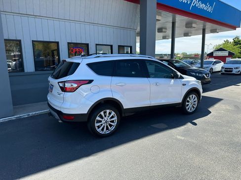 Used 2017 Ford Escape Titanium w/ Equipment Group 301A AWD/4WD image 41