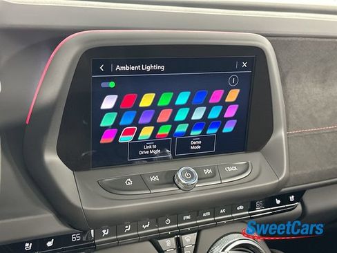 Used 2022 Chevrolet Camaro ZL1 RWD image 25