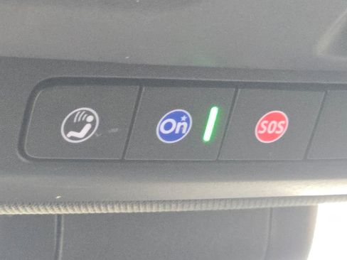 Used 2021 GMC Yukon XL SLT w/ Rear Media and Nav Package image 8