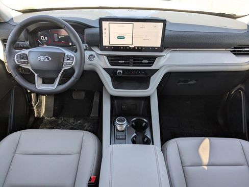 New 2026 Ford Explorer Active w/ Active Comfort Package image 16