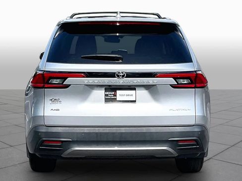 Certified 2024 Toyota Grand Highlander AWD image 5