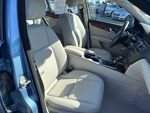 Used 2010 Mercedes-Benz C 300 Sedan image 20