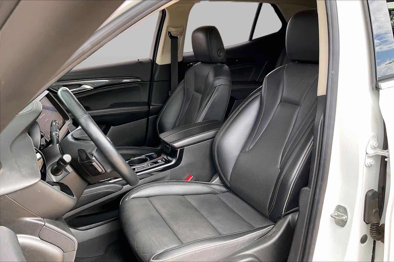 Certified 2023 Buick Envision Essence FWD image 9