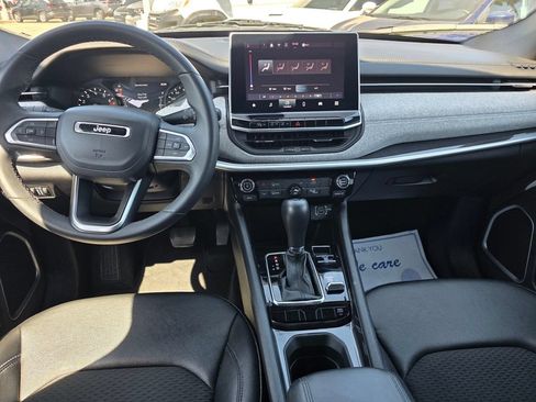 Certified 2024 Jeep Compass Latitude AWD/4WD image 16