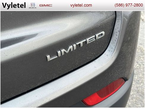 Used 2020 Jeep Compass Limited w/ Rear Convenience Group image 10