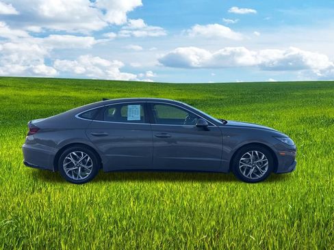 Used 2023 Hyundai Sonata SEL w/ Convenience Package image 4