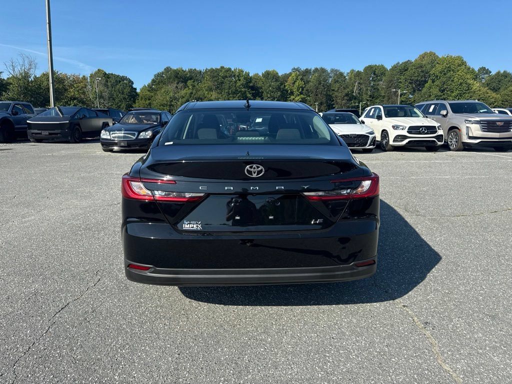 Used 2025 Toyota Camry LE FWD image 4