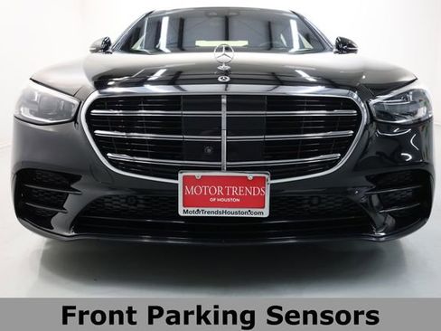 Used 2022 Mercedes-Benz S 580 4MATIC Sedan w/ AMG Line Package image 35