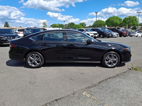 Used 2024 Honda Accord EX image 7