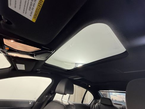 Used 2019 BMW 740i w/ M Sport Package RWD image 14
