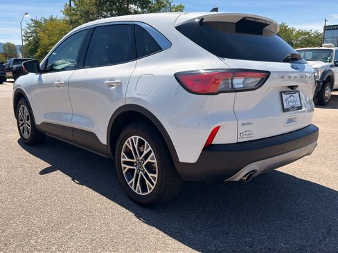 Used 2022 Ford Escape SEL AWD/4WD image 9