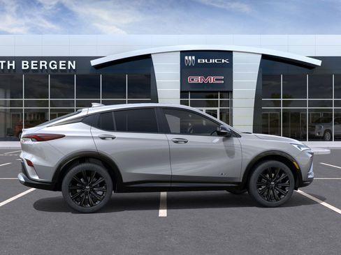 New 2026 Buick Envista Sport Touring image 5