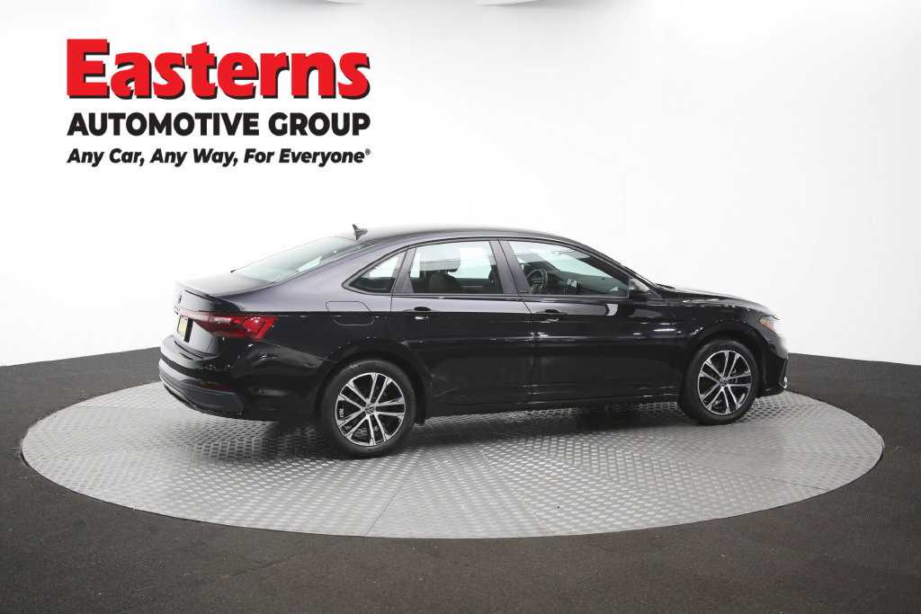 Used 2025 Volkswagen Jetta Sport FWD image 45