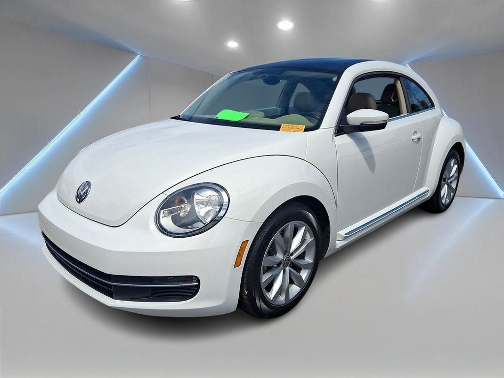 Used 2013 Volkswagen Beetle TDI FWD image 1