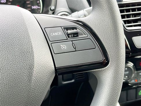 New 2025 Mitsubishi Eclipse Cross LE image 32