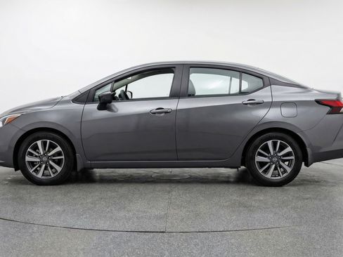 Used 2025 Nissan Versa SV FWD image 5