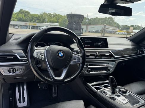 Used 2019 BMW 740i xDrive w/ Executive Package AWD/4WD image 10