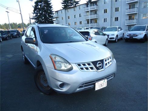 Used 2014 Nissan Rogue S w/ Convenience Package image 4