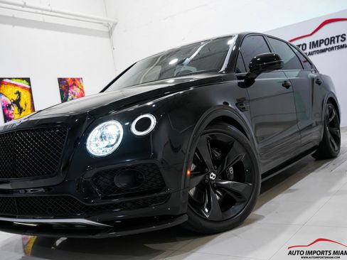 Used 2018 Bentley Bentayga image 39