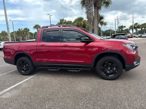 Used 2025 Honda Ridgeline Black Edition image 14