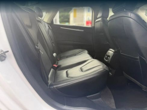 Used 2020 Ford Fusion Titanium FWD image 28