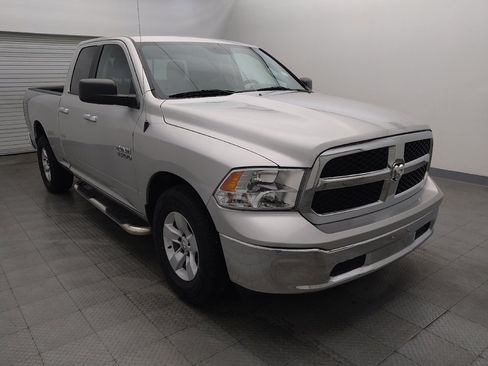 Used 2017 RAM 1500 Classic SLT RWD image 13