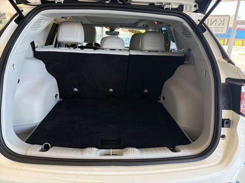 Used 2019 Jeep Compass Latitude w/ Popular Equipment Group FWD image 11