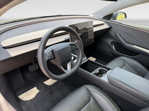 Used 2025 Tesla Model 3 Long Range RWD image 10