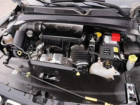Used 2025 Jeep Compass Limited AWD/4WD image 27