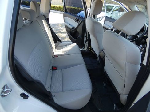 Used 2016 Subaru Forester 2.5i w/ Alloy Wheel Package image 36