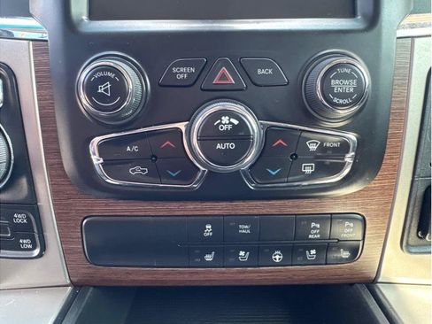 Used 2014 RAM 1500 Laramie w/ Convenience Group AWD/4WD image 23