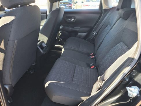 Used 2023 Honda HR-V LX image 12
