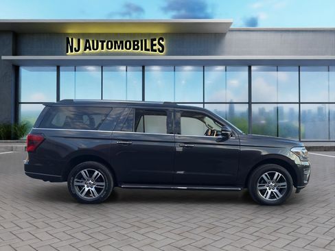 Used 2023 Ford Expedition Max Limited image 8